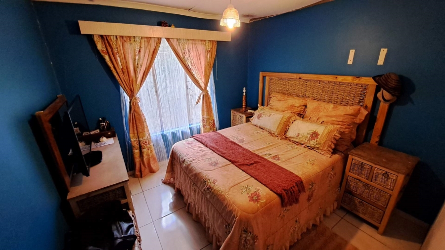 3 Bedroom Property for Sale in Lourierpark Free State